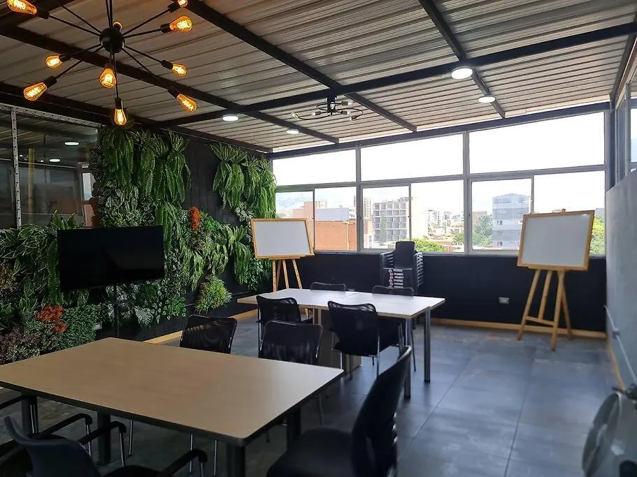 Rg33 Apartasuites 1 Hab 2C Medellín