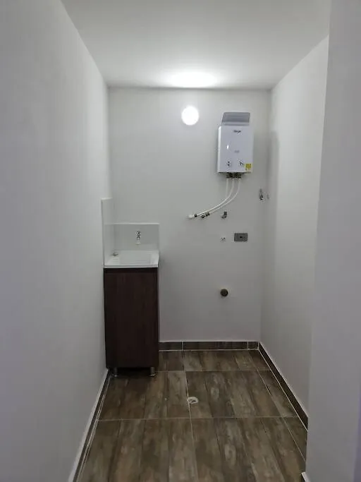Rg33 Apartasuites 1 Hab 2C Medellin Colombia