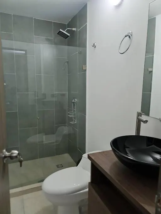 מדיין Rg33 Apartasuites 1 Hab 2C 0*,  קולומביה